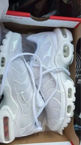 Tênis Nike Air Max Plus Branco 34 ao 43
