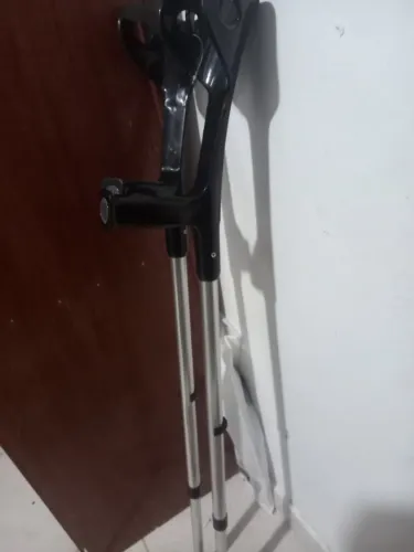 Muleta usada por 2 meses