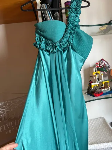 1 vestido festa verde esmeralda maravilhoso!!