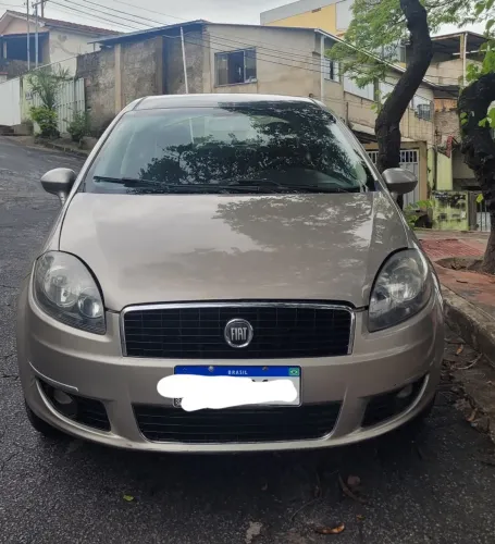 Fiat Linea 1.9/ HLX  Flex Manual 4P 2010