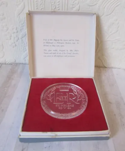 Medalha de vidro real Pilkingtons glass St. Helens.