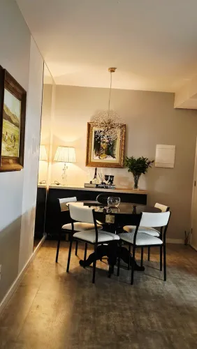 Mesa de jantar 4 a 6 lugares