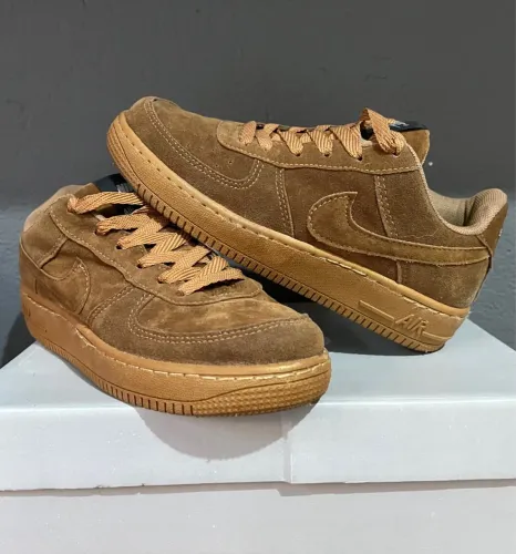 Nike Air Force 1 Marrom Suede