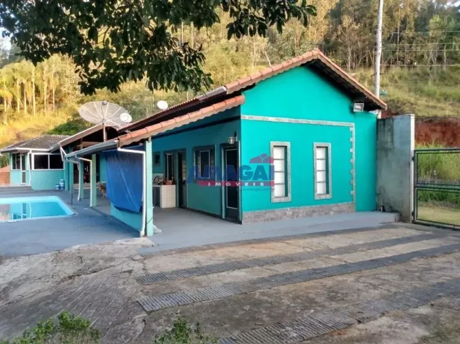 Chacara em Santa Branca, no bairro Angola, à venda.