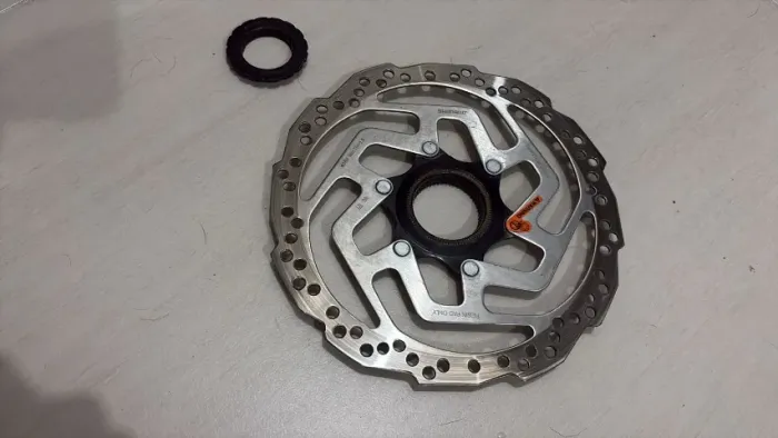 Disco Freio Rotor Shimano Rt10 180mm Com Center Lock