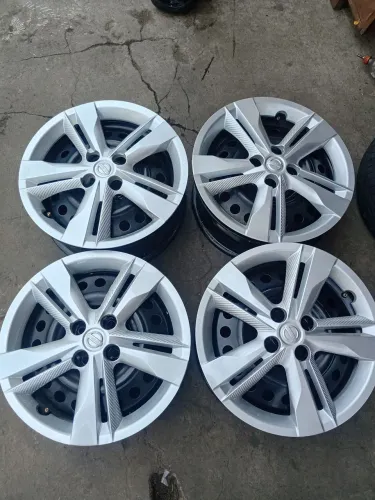 Vendo jogo rodas nissan kicks aro 16 novass