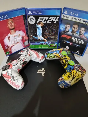 PS4 Pro 1Tb de memória. 