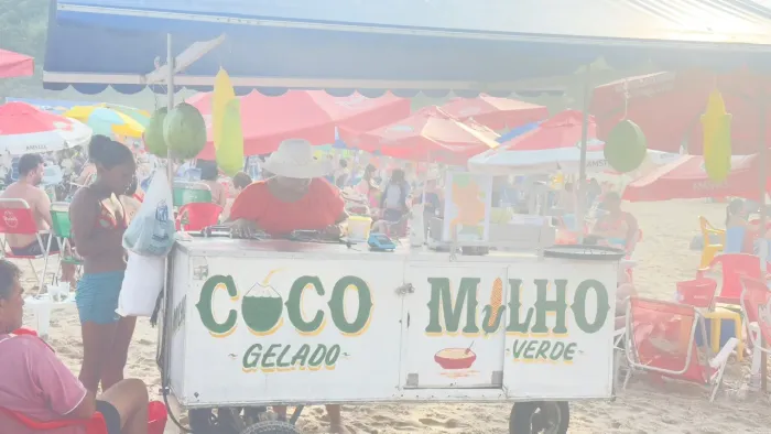 Vendo Carrinho de Coco e Milho Verde - Praia do Tombo