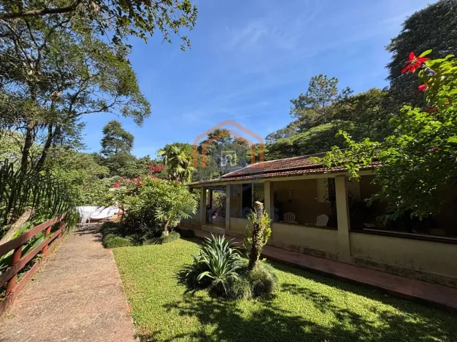 Sítio em Dos Ivo - Jarinu, SP