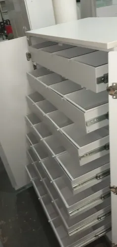 Armário organizador.