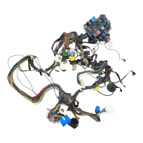 Chicote Interno Painel Caixa De Fusíveis M. Benz 1318 Elet.