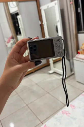 Câmera Sansung DV100