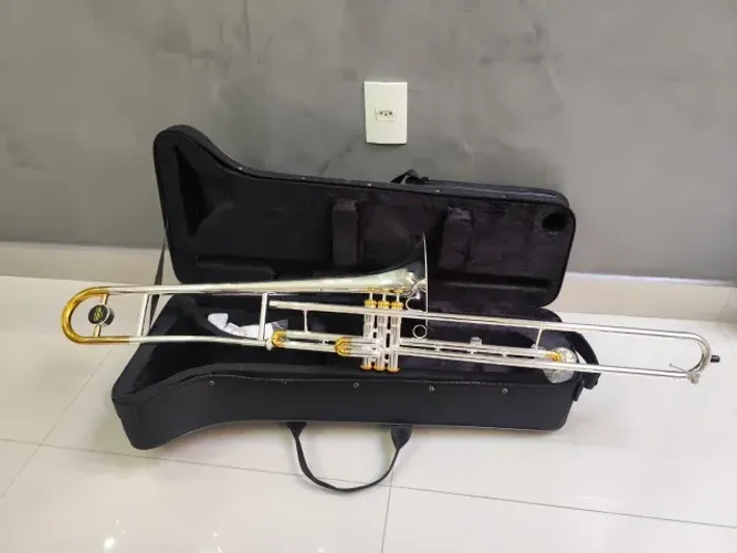 Trombone de Pisto Longo Tokai TP-300PG Sib - Prata c/ Dourado - Novo ( de mostruário )