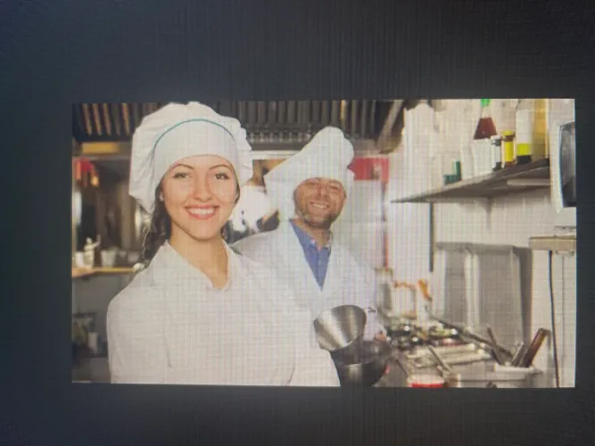 Auxiliar de Cozinha/Serviços Gerais