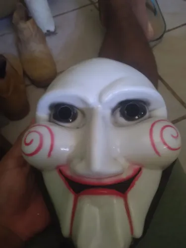 Vendo máscara de halloween