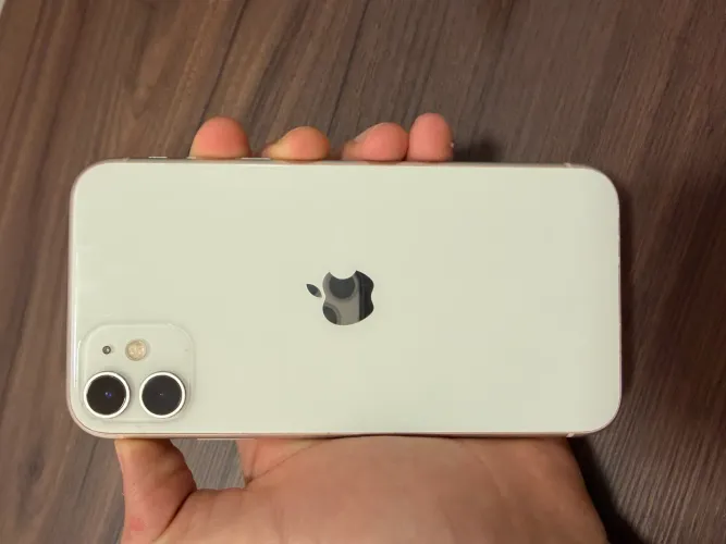 iPhone 11 64 GB