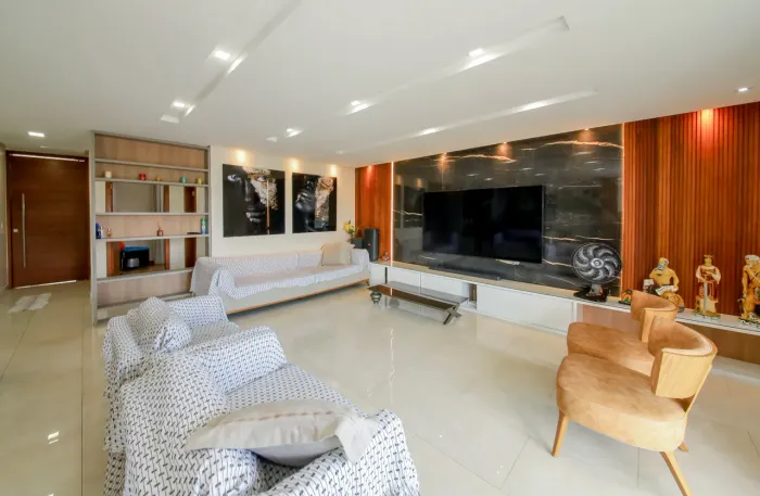 Casa ampla com 3 quartos, área gourmet e piscina para venda