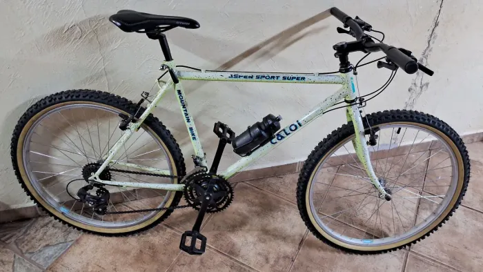 Bike caloi aspen sport, muito bem conservada.