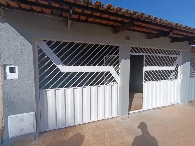casa 3 quartos ac financiamento Parque Santa Rita Goiânia - GO.
