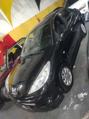 Peugeot 207 Sed. Passion XR Sport 1.4 Flex 8V 4P 2013