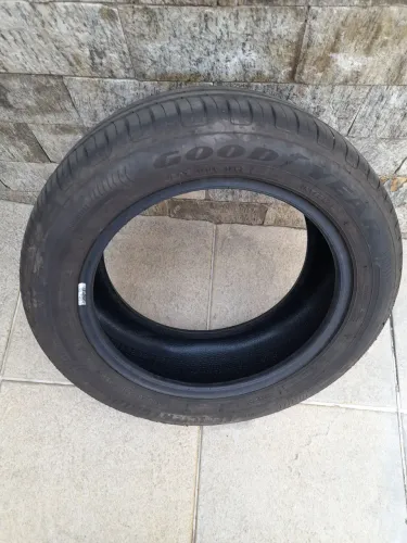 Pneu primeira linha 195/55 R15