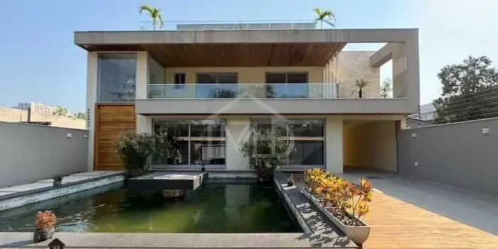 Casa na Barra da Tijuca, 1.000m2 terreno, 6 suítes, 1.100 área construída