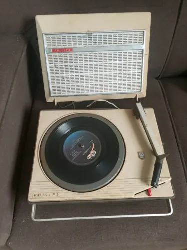 VITROLA PHILCO ANOS 60