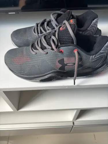 tenis under armour