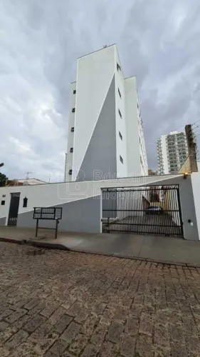 Venda de Apartamentos / Padrão na cidade de Araraquara