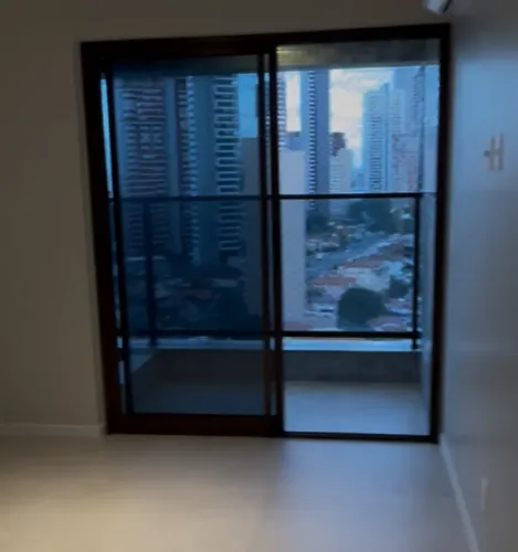 Porta em vidro temperado com perfil em alumínio bronze 