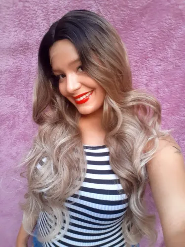 Peruca front lace cabelo humanizado loiro raiz esfumada 70cm