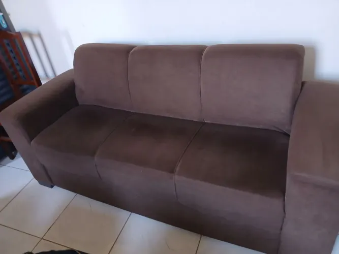 Sofá 3 lugares Suede Marrom