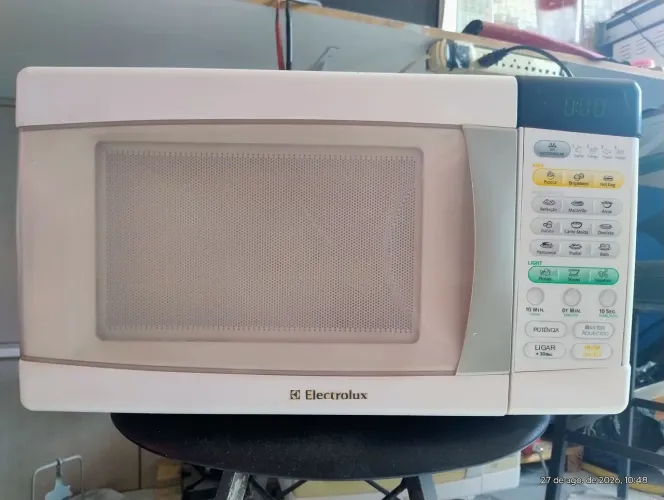 Microondas Eletrolux 28 lts