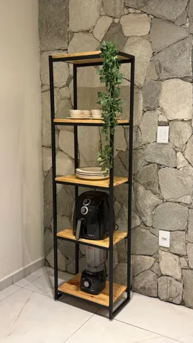 Prateleira estilo industrial 
