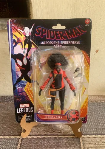 Jéssica drew Marvel legends spider verse Hasbro