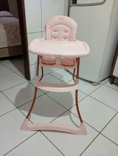 Cadeira de alimentação Burigotto semi Nova
