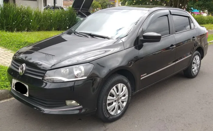 Volkswagen Voyage I Motion Trend 1.6 MI T. Flex 8V 2013