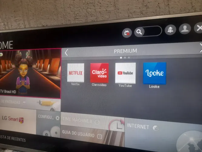 TV LED 43 LG SMART WIFI COM A BASE E O COMTROLE