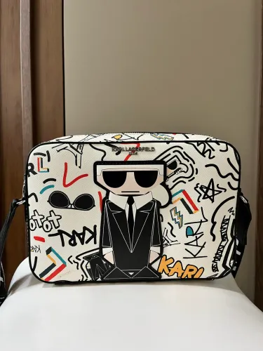 bolsa karl lagerfeld maybelle camera grafite.