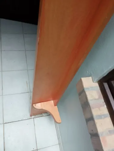 Prateleira envernizada 2,97mx0.2