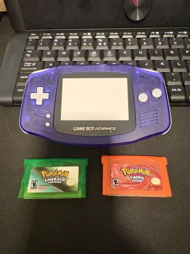 Case Gameboy + jogos Pokémon paralelo s