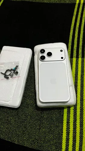 Carcaça dei Phone 17 pro Max pra transformar do 11 pra o 17