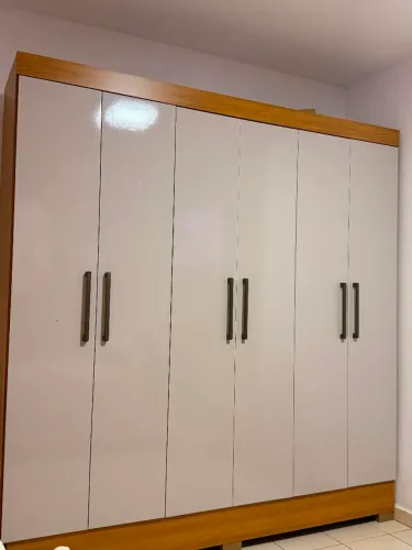GUARDA ROUPA 6 PORTAS BAUMON SEMI NOVO