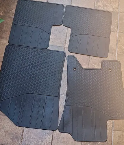 Tapetes para carro Fiat Strada cabine dupla 