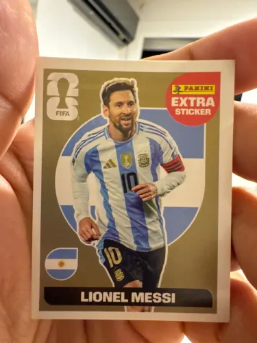 Lionel Messi Extra Sticker Gold
