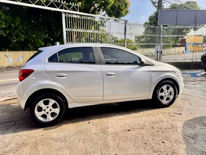 Chevrolet Onix Hatch LT 1.4 8V Flex Mec. 4P 2019