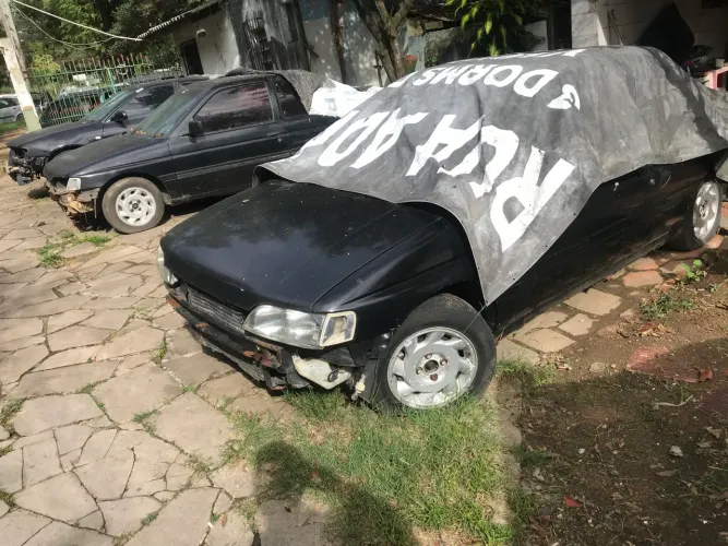 Escort xr3 2.0 em peças