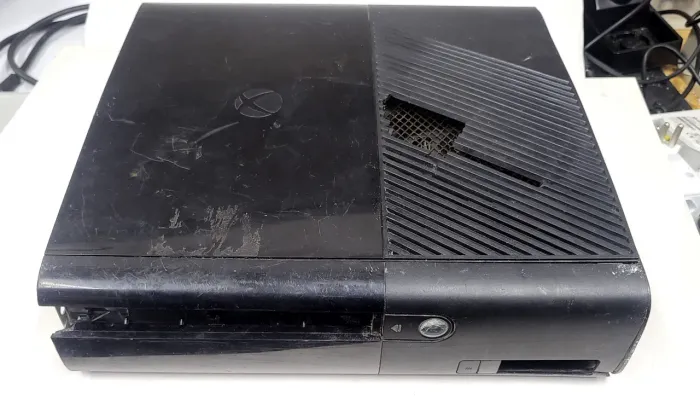 Xbox 360 Super Slim (ligando Sem Imagem, Leia A Descrição)