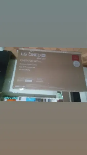 Tv qlend  65 polegadas /////  na caixa 