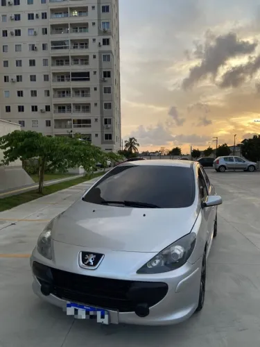 Peugeot 307 Soleil/ Presence 1.6/1.6 Flex 16V 5P 2010